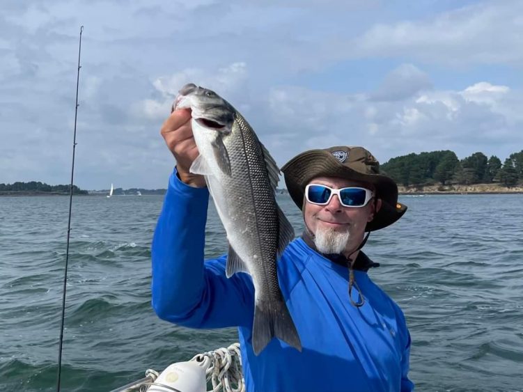 La pêche du bar à la volée, ludique, fine et dynamique.