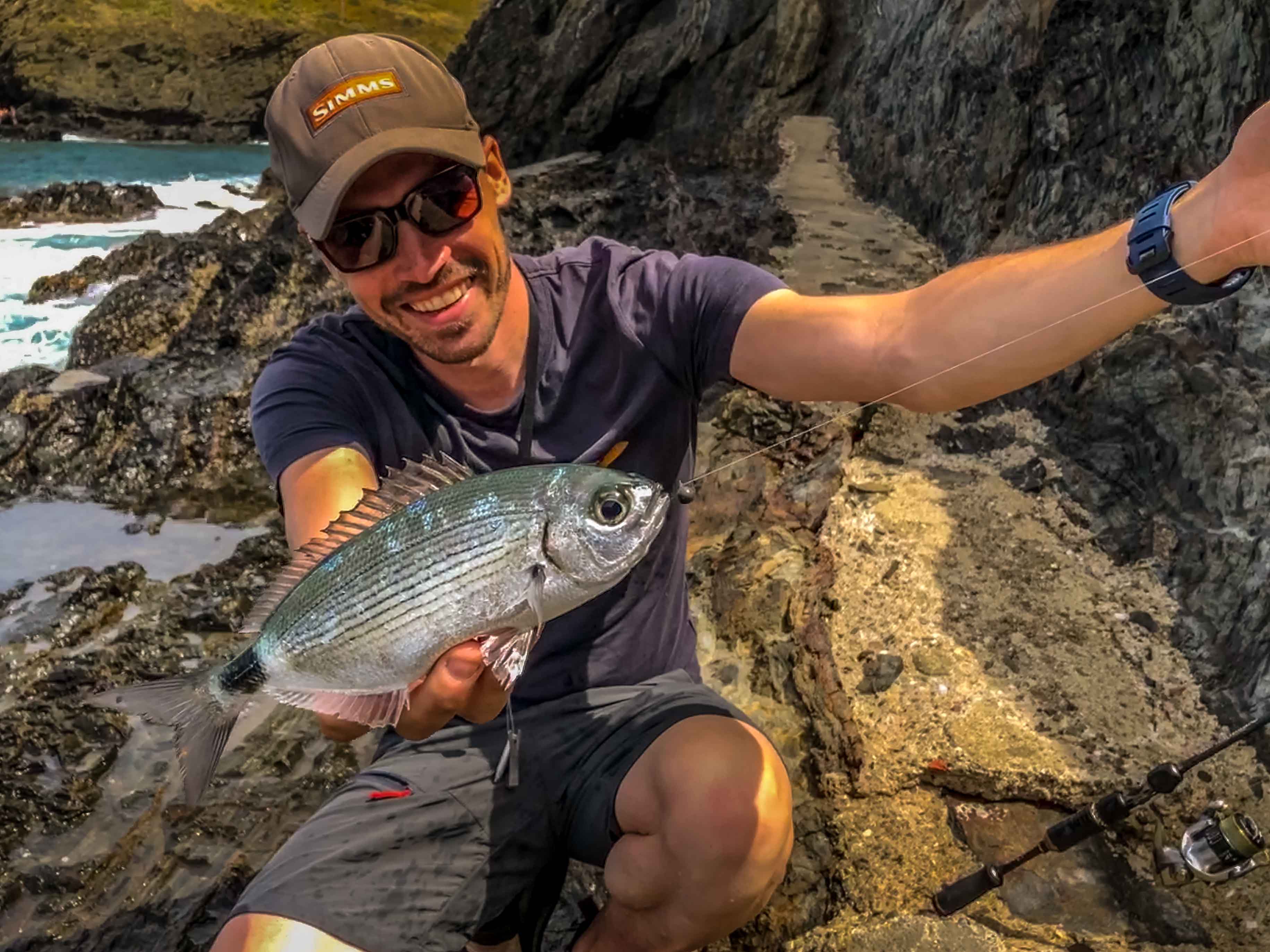 Le Rock Fishing en Méditerranée, une technique abordable et conviviale !